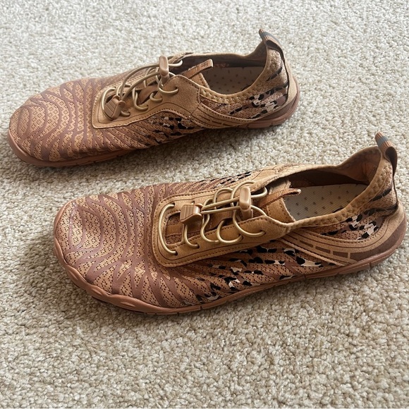 Hike Footwear Barefoot Shoes Leopard Print Unisex Size 42 - Picture 2 of 7